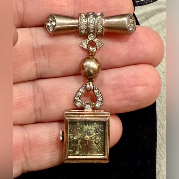 Vintage Monarch 12k 0015 On Solid Sterling Silver 7 Jewels Lapel Nurse\'s Watch main image 5
